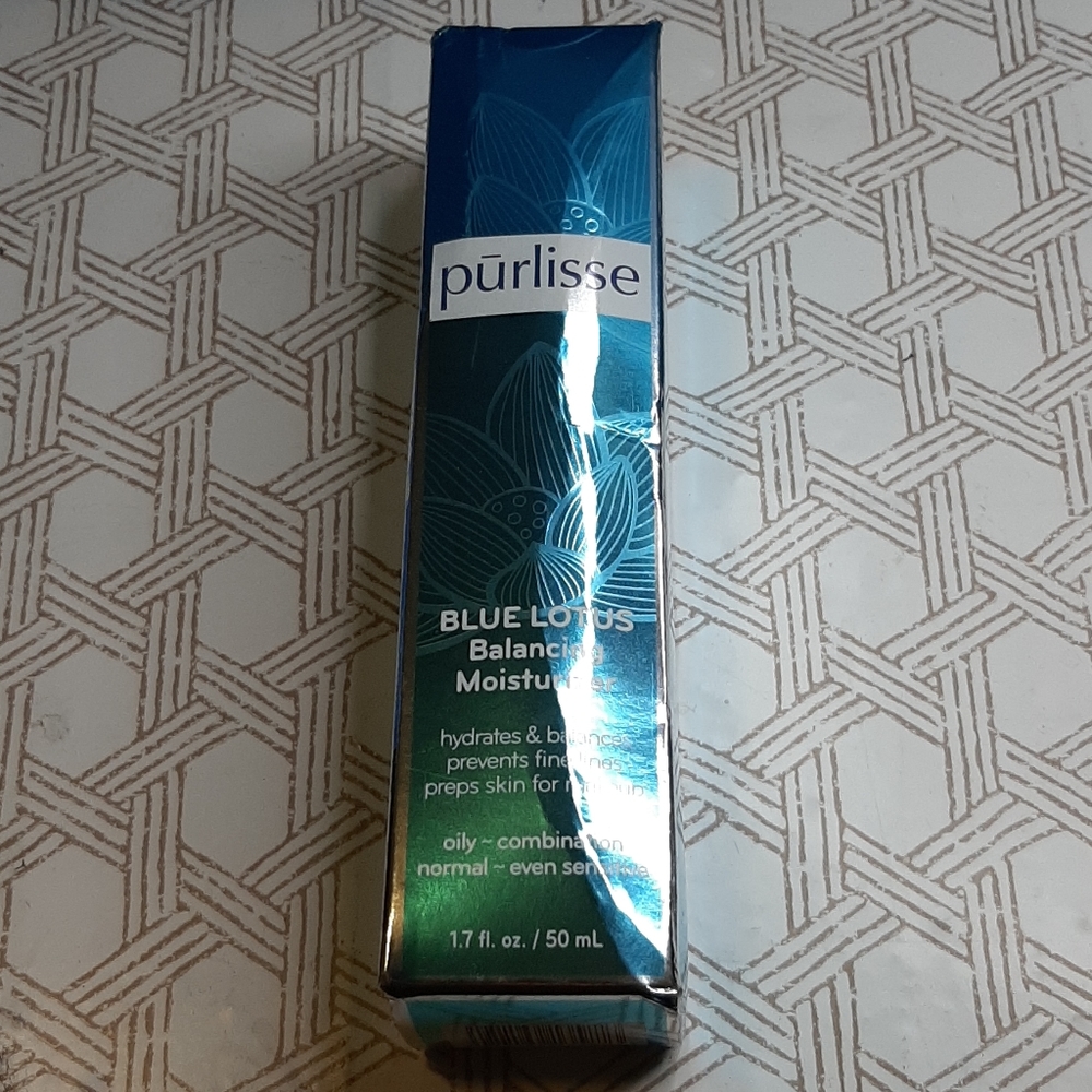 Purlisse Blue Lotus Balancing Moisturizer